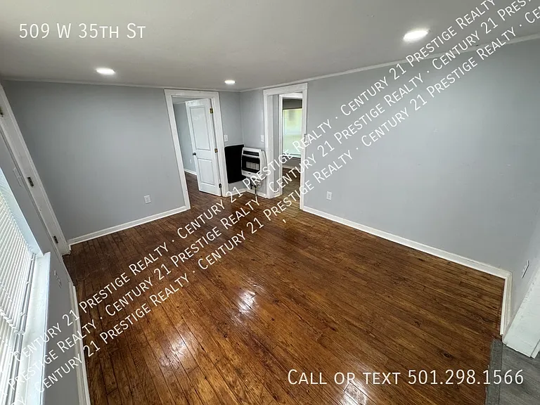509 W 35th St — Photo 7
