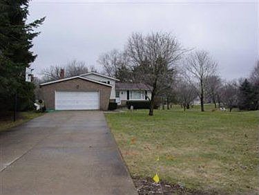 2nd image of 1592 Poppy Dr NW