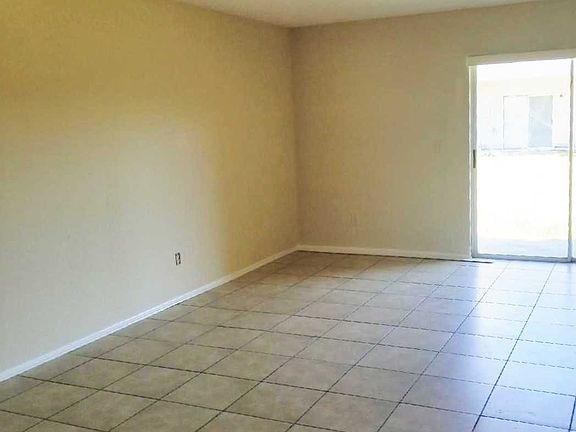 3rd image of 203 Watts Ln APT A