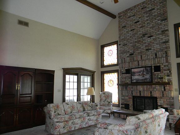 5th image of 1005 Cedar Dr