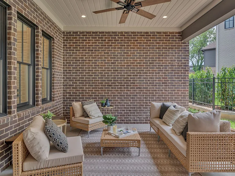 4411 Westlawn Dr — Photo 17