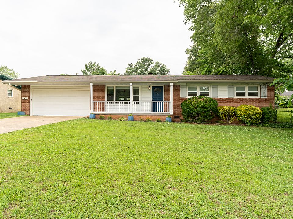 1st image of 1621 Fernwood Cir