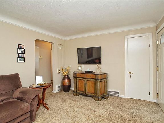 4th image of 1505 Parker Dr