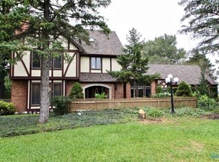 4631 Curtice Rd, Northwood, OH 43619