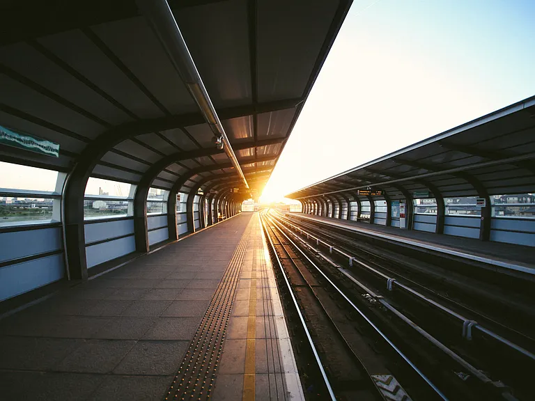 Quick access to VRE Woodbridge Station