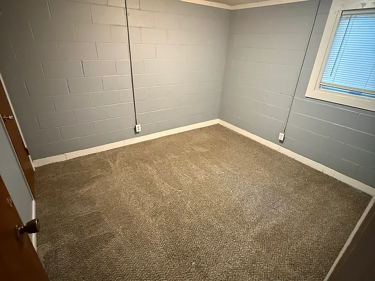 1927 Colfax St #5 — Photo 4