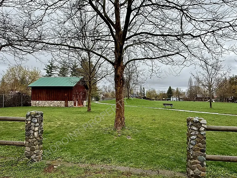 819 Hickory St — Photo 5