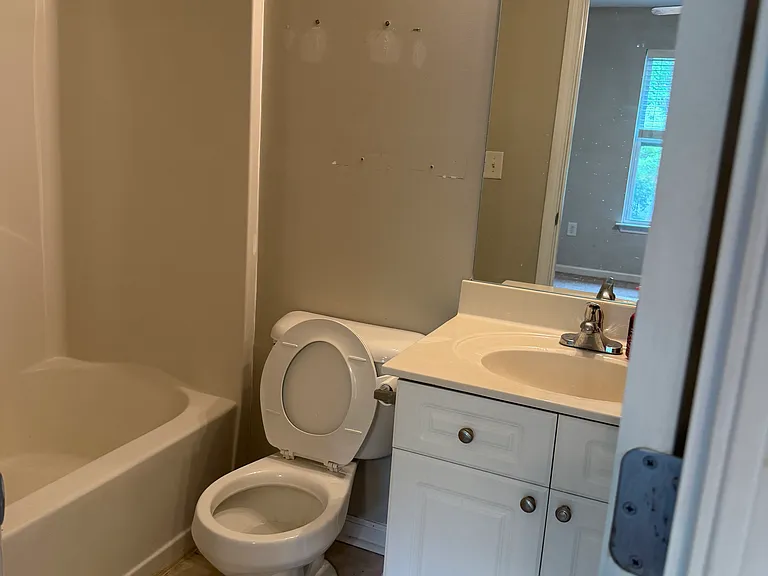 490 Barnett Shoals Rd #413 — Photo 12