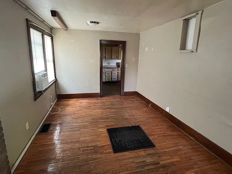 511 N Garfield Ave — Photo 8
