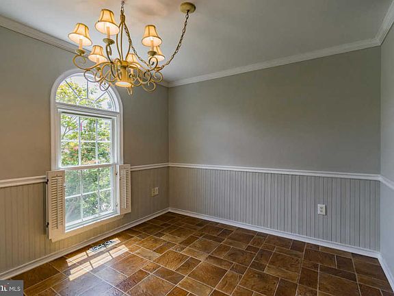 5th image of 12400 Abbey Knolll Court
