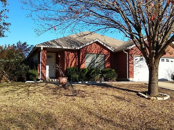 2nd image of 1208 Dexford Dr