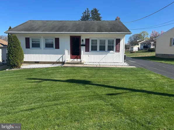 231 Beckley St, Wernersville, PA 19565