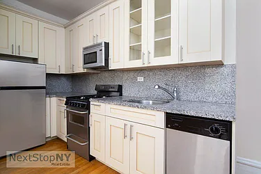 Rented by NextStopNY