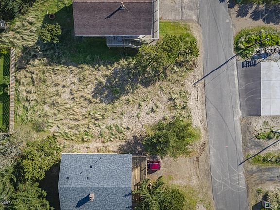 2nd image of 33525 Shore Dr