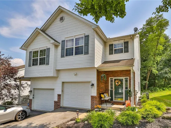 1528 Crest Park Ct, Bethlehem, PA 18015