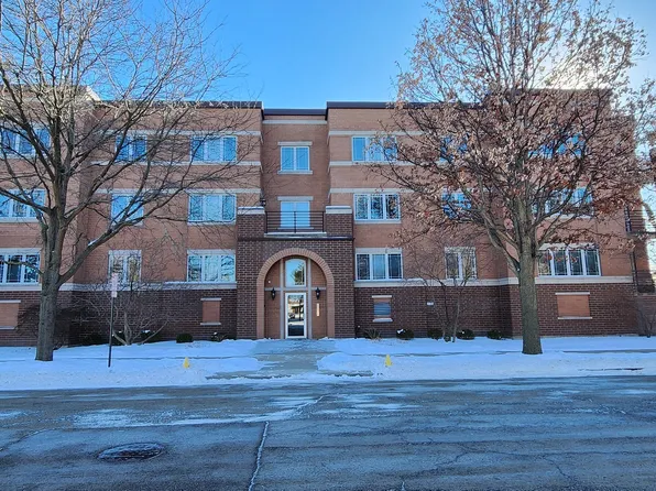 911 Busse Hwy APT 302, Park Ridge, IL 60068