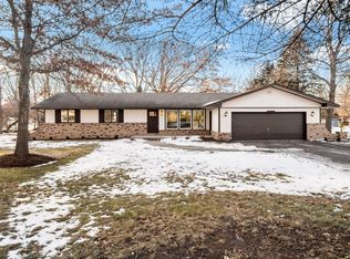 31099 Oakview Ln, Genoa, IL 60135