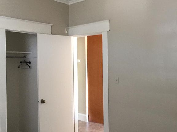 Ceiling fans in the bedrooms 