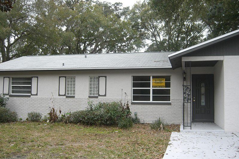1st image of 4425 Tarpon Dr