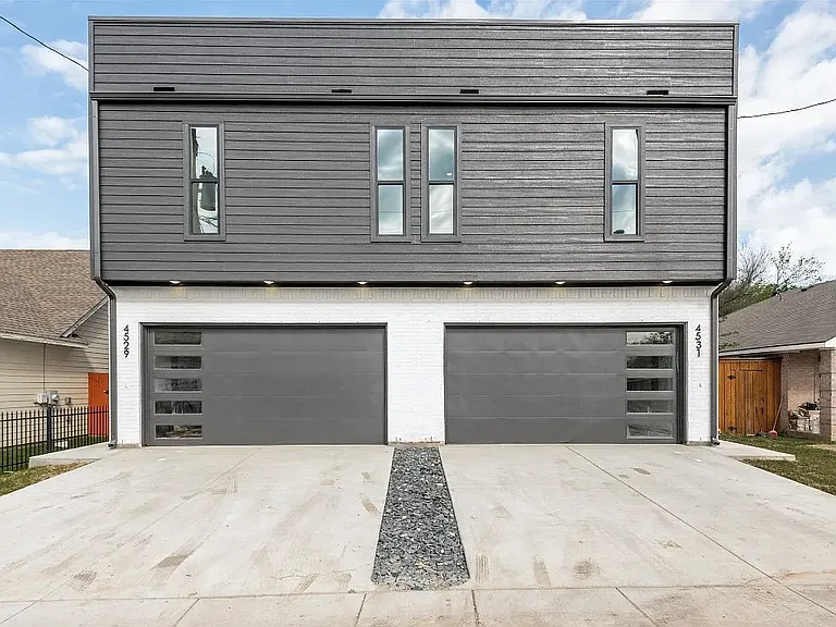 4531 Philip Ave — Photo 1