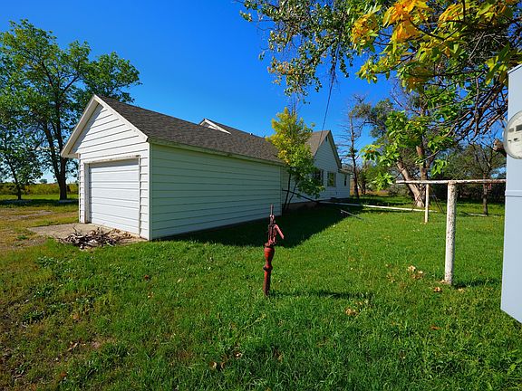 2nd image of 34309 County Road 111