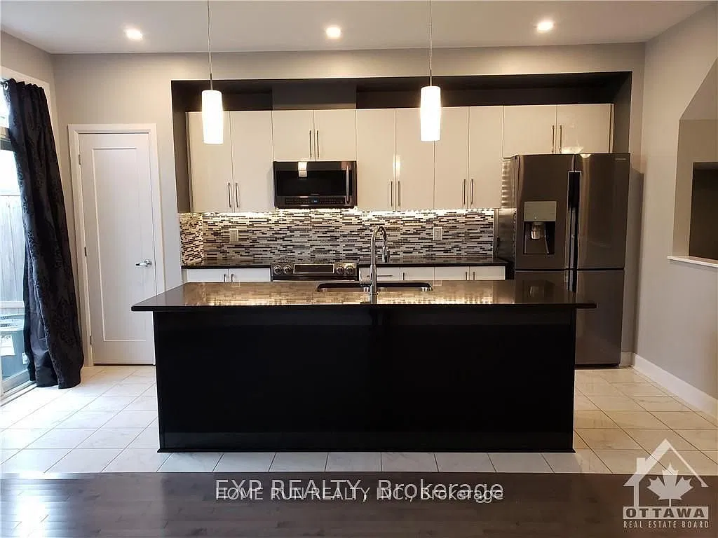 3 bed, $2,500 — Photo 4
