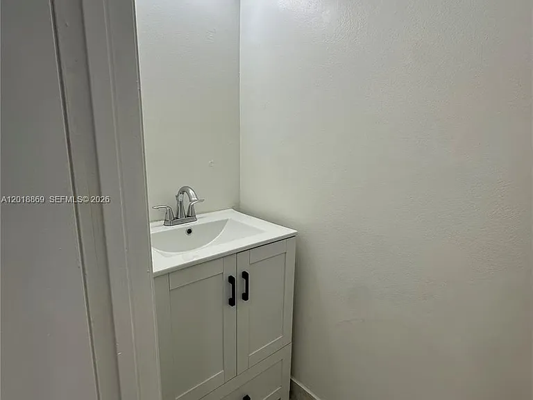 2780 W 76th St #203 — Photo 7