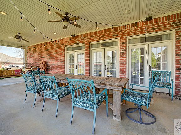 4th image of 3 Carol Ln