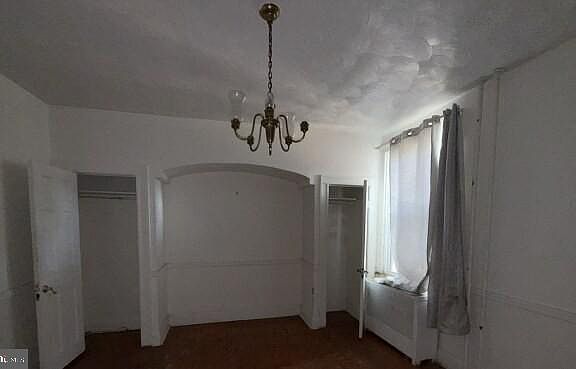 5th image of 3214 Kenyon Ave