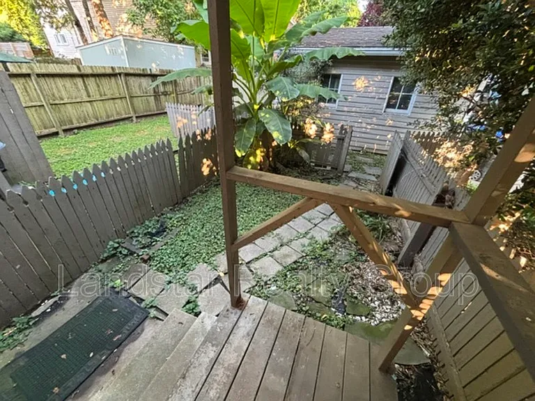 2127 Grinstead Dr #1 — Photo 31