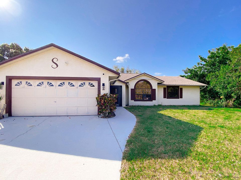 1st image of 1024 SW Di Lido Lane