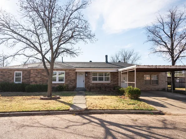 506 W 6th St, Idalou, TX 79329