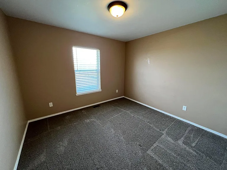 1465 Valencia St — Photo 11