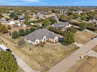 7701 Oak Creek Ln, Denton, TX 76208