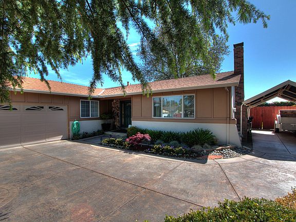 This semi-custom built home has the features you expect from a uniquely design