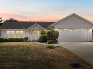 10365 S Kelly DRIVE, Oak Creek, WI 53154