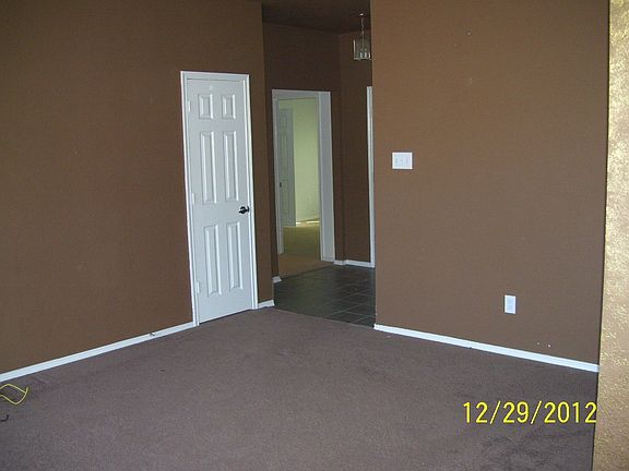Entry to Living Area