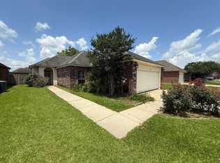 2944 Nicholson Lake Dr, Baton Rouge, LA 70810