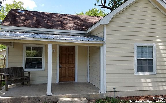 3rd image of 1303 Burnet St