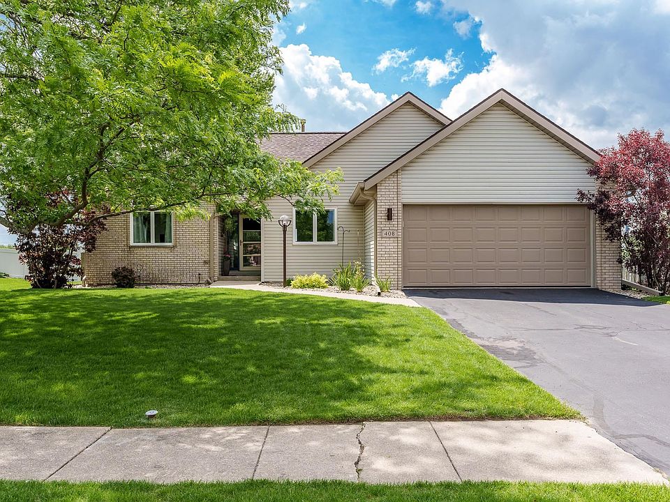 1st image of 408 Heeren Dr