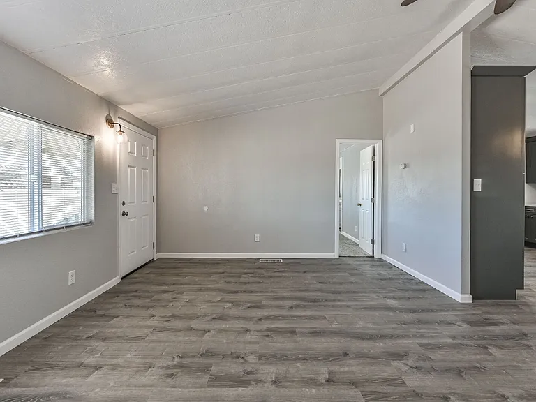 4453 Maia Way — Photo 15