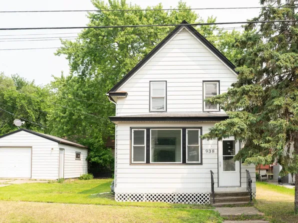 938 Cypress St, Saint Paul, MN 55106