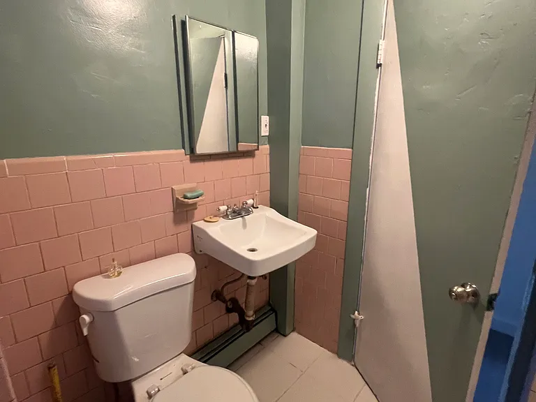 56 7th St #1 — Photo 8