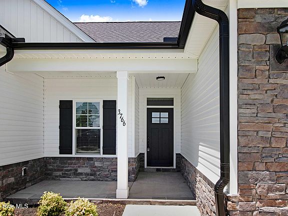 4th image of 3766 Huntcliff Drive