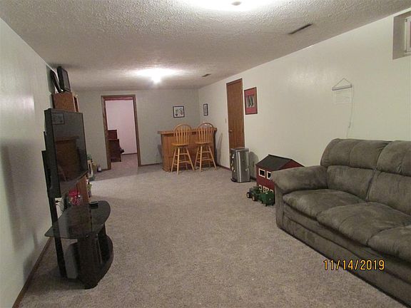 4th image of 1459 N 8th St