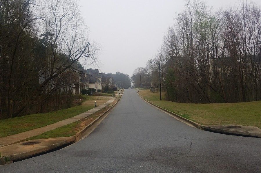 2nd image of 1918 Oakbluff Dr