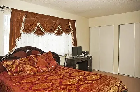 4562 Reyes Dr — Photo 18