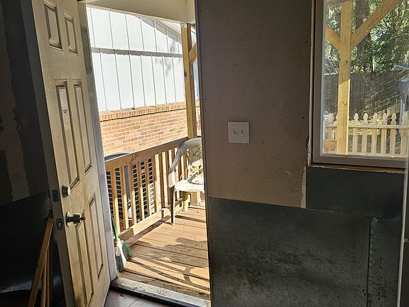3rd image of 1713 Nininger St