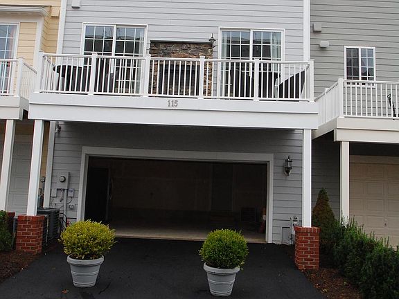 4th image of 115 Anthem Ave