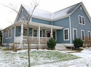 905 Shootingstar Rd, Grayslake, IL 60030